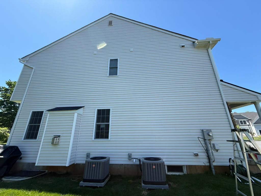 Vinyl siding after house washing